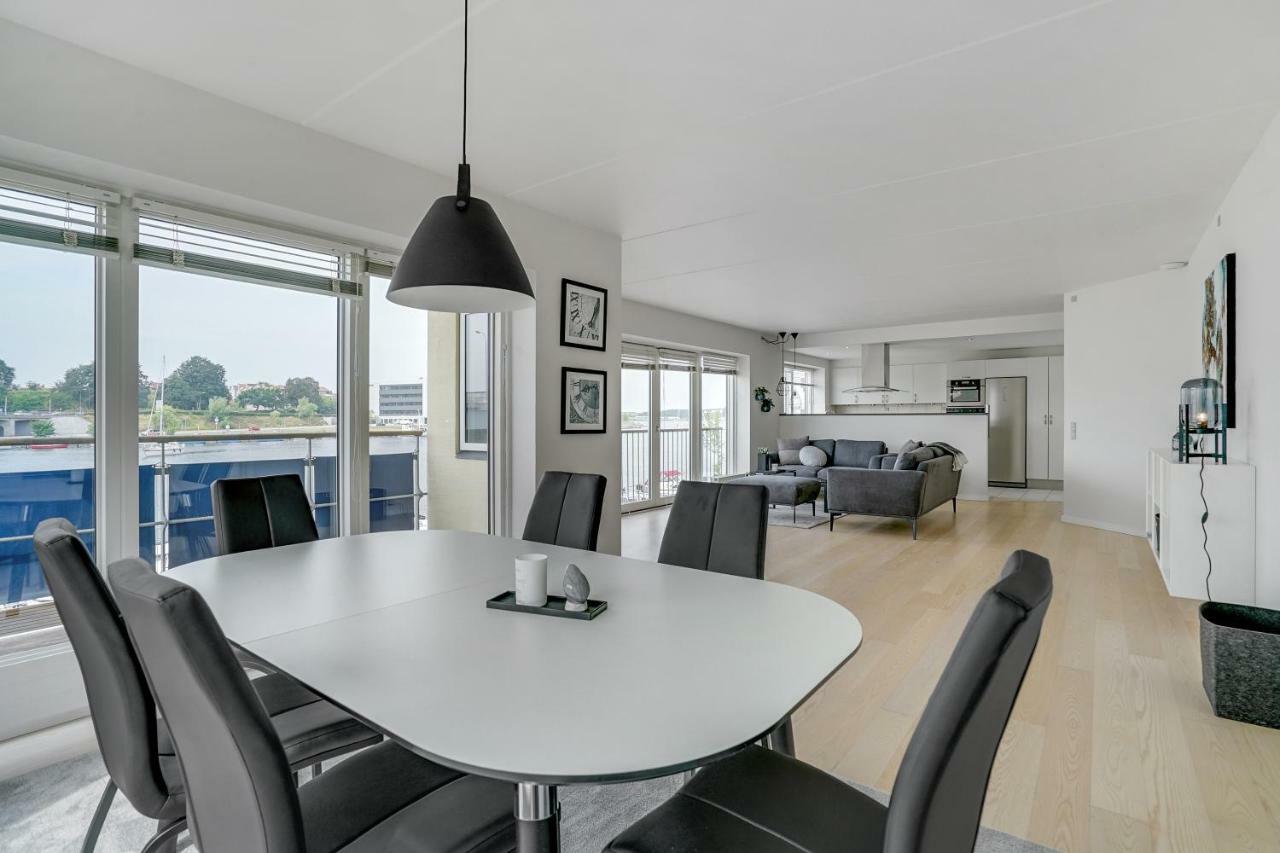 Luxury City Center Harbour Apartment 2 Bedroom Sønderborg Exteriér fotografie