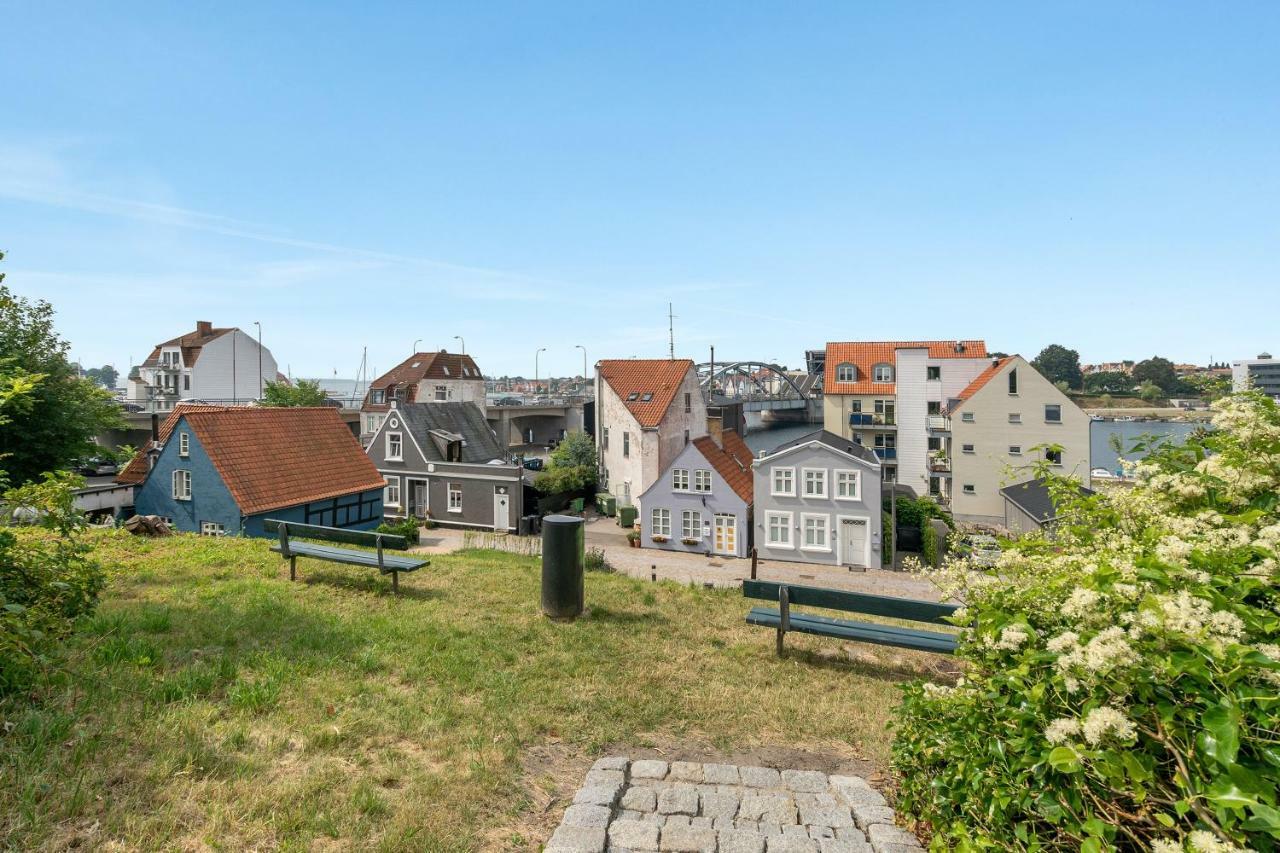 Luxury City Center Harbour Apartment 2 Bedroom Sønderborg Exteriér fotografie