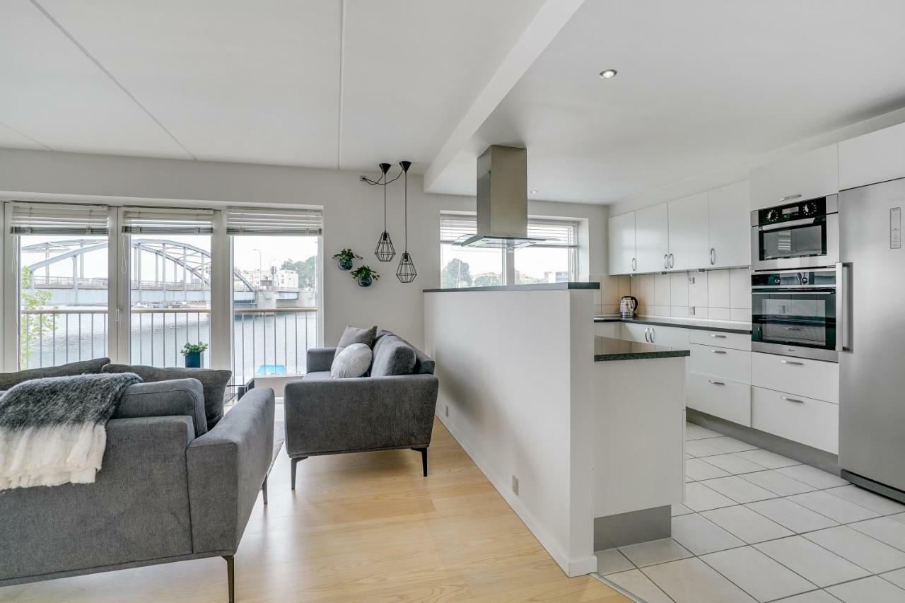 Luxury City Center Harbour Apartment 2 Bedroom Sønderborg Exteriér fotografie